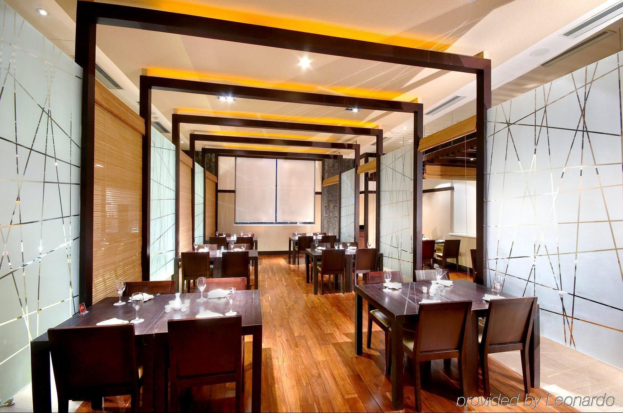 Hotel Nikko تيانجين المظهر الخارجي الصورة The interior of the restaurant