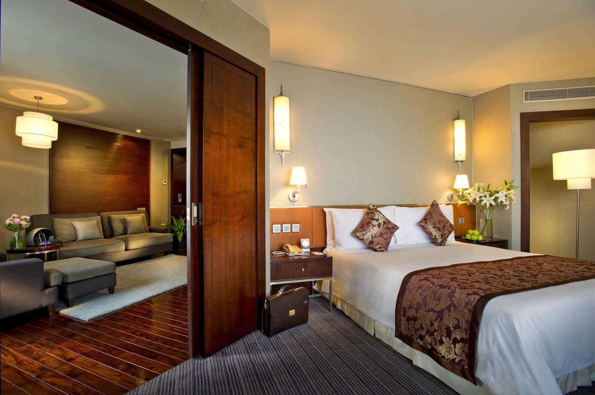 Hotel Nikko تيانجين المظهر الخارجي الصورة Suite at the InterContinental Hotel, London, Park Lane